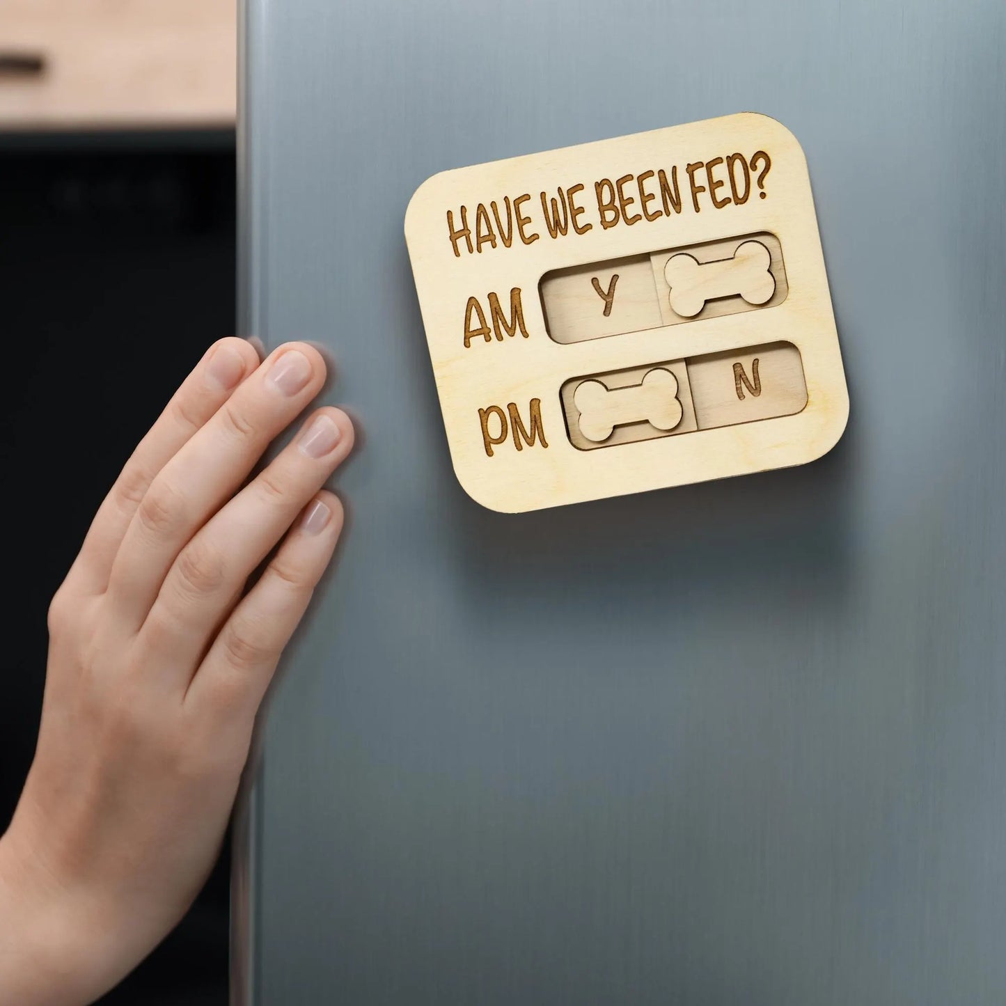 Did You Feed the Dogs? AM/PM Flip Sign Magnet – Dog Feeding Tracker, Feeder Reminder, Daily Pet Care Chart
