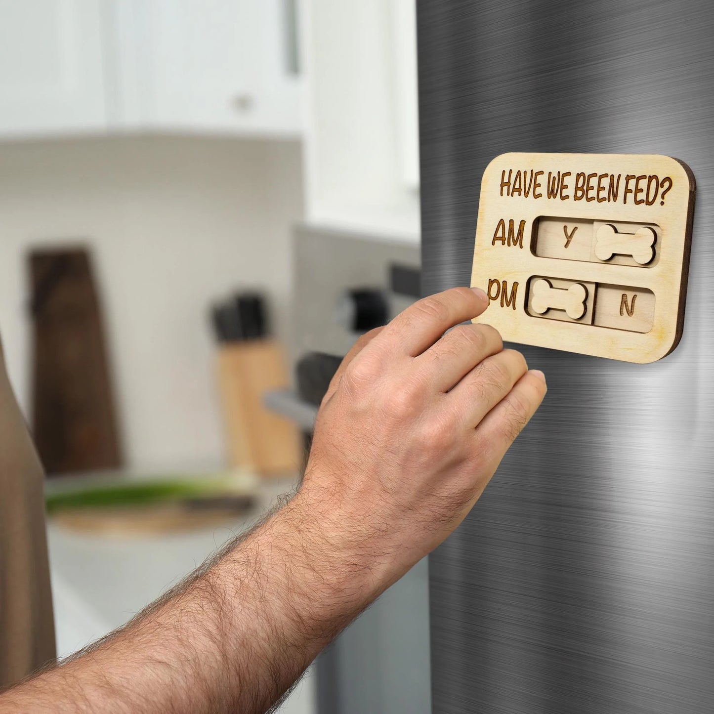 Did You Feed the Dogs? AM/PM Flip Sign Magnet – Dog Feeding Tracker, Feeder Reminder, Daily Pet Care Chart